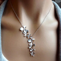 Cato™ Collana floreale 1