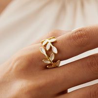 Issabeau™ Anello regolabile con fogliame 2